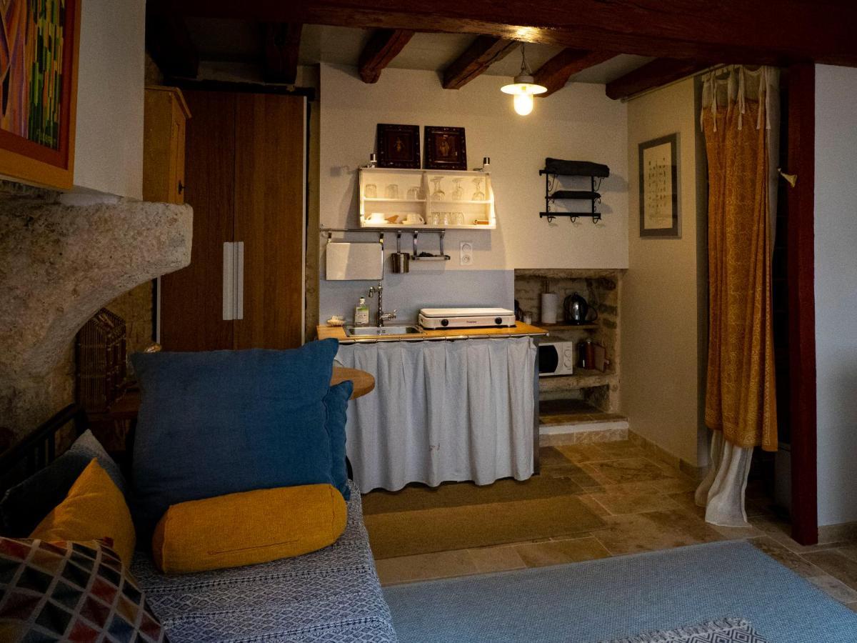 Voyage… Villa Noyers-sur-Serein Luaran gambar